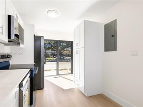 10675 NW 30th Pl 1, Sunrise FL 33322