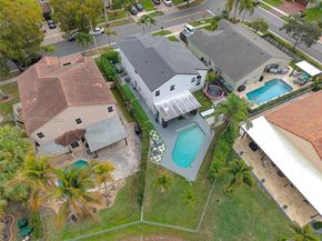 1034 NW 184th Way, Pembroke Pines FL 33029