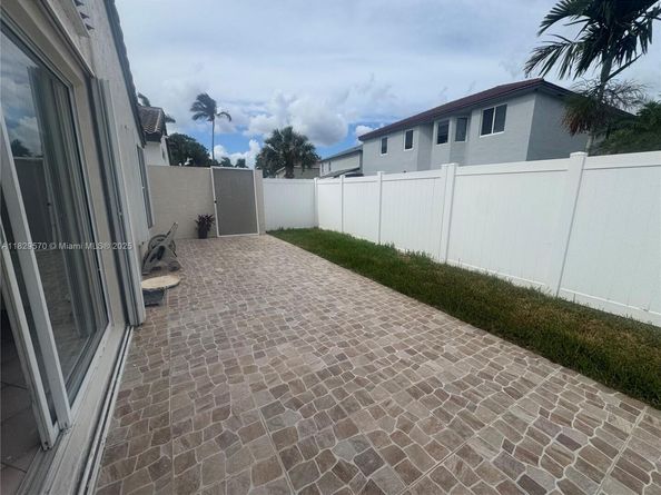 2383 SW 177th Ter, Miramar FL 33029