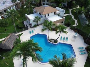 8267 SW 128th St 215, Pinecrest FL 33156
