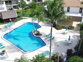 8267 SW 128th St 215, Pinecrest FL 33156
