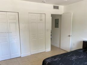 8267 SW 128th St 215, Pinecrest FL 33156