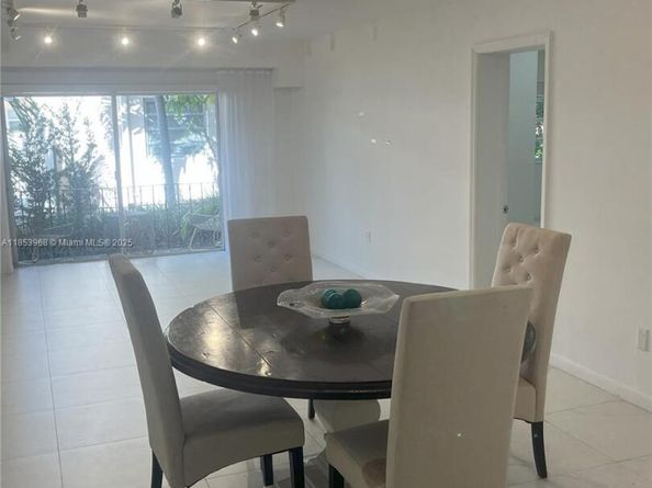 1239 Mariposa Ave 2, Coral Gables FL 33146