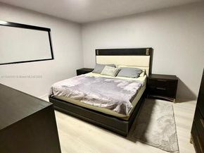 6169 NW 170th Ter, Hialeah FL 33015