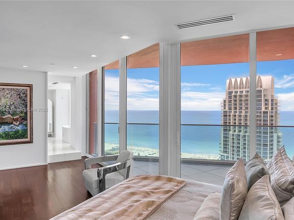 300 S Pointe Dr 3405, Miami Beach FL 33139