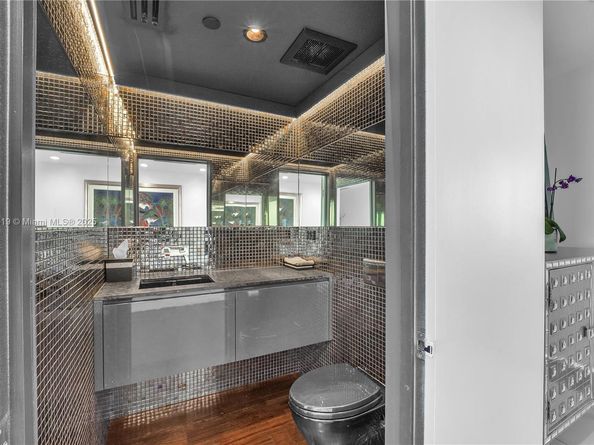 300 S Pointe Dr 3405, Miami Beach FL 33139