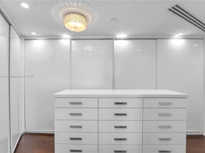 300 S Pointe Dr 3405, Miami Beach FL 33139