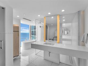 300 S Pointe Dr 3405, Miami Beach FL 33139