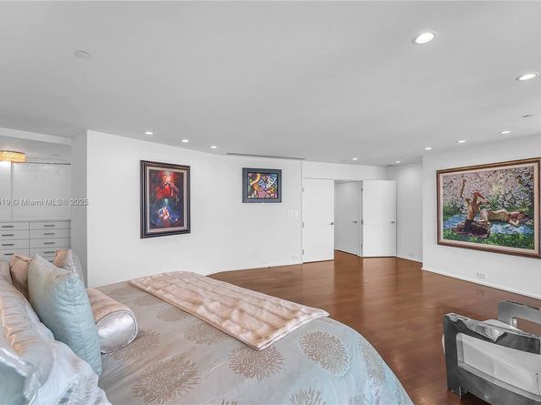 300 S Pointe Dr 3405, Miami Beach FL 33139
