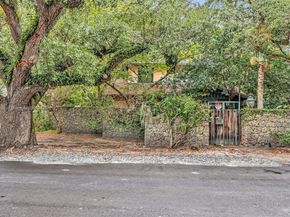 3041 Oak Ave, Miami FL 33133