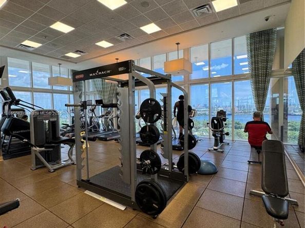 50 Biscayne Blvd 3405, Miami FL 33132