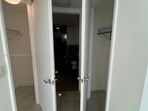 50 Biscayne Blvd 3405, Miami FL 33132