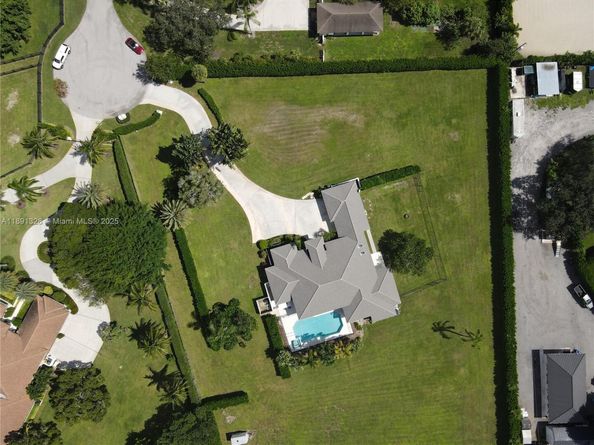 14984 Roan Ct, Wellington FL 33414