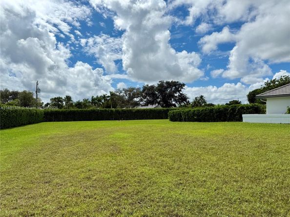 14984 Roan Ct, Wellington FL 33414