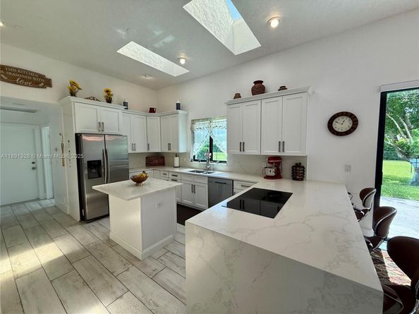 14984 Roan Ct, Wellington FL 33414