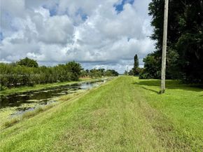 14984 Roan Ct, Wellington FL 33414