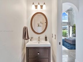 11263 NW 53rd Ln, Doral FL 33178
