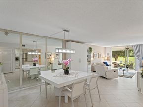 9820 S Hollybrook Lake Dr 16105, Pembroke Pines FL 33025