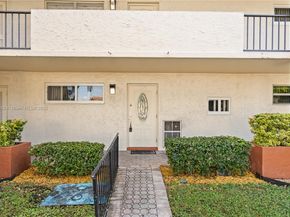 9820 S Hollybrook Lake Dr 16105, Pembroke Pines FL 33025