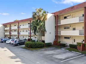 9820 S Hollybrook Lake Dr 16105, Pembroke Pines FL 33025