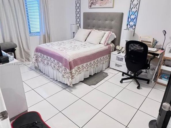 Undisclosed Address #A11833278, Miami FL 33174