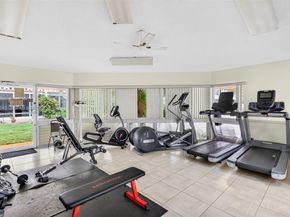 420 NE 12th Ave 202, Hallandale Beach FL 33009