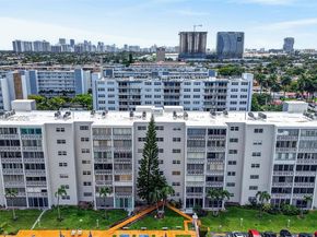 420 NE 12th Ave 202, Hallandale Beach FL 33009