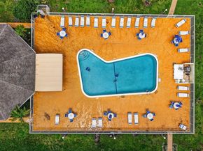 420 NE 12th Ave 202, Hallandale Beach FL 33009