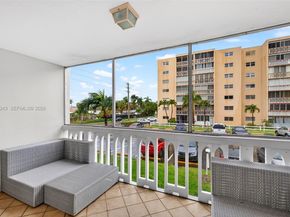 420 NE 12th Ave 202, Hallandale Beach FL 33009
