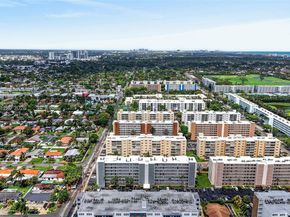 420 NE 12th Ave 202, Hallandale Beach FL 33009
