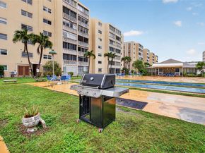 420 NE 12th Ave 202, Hallandale Beach FL 33009