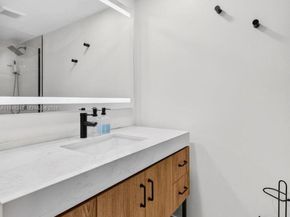 420 NE 12th Ave 202, Hallandale Beach FL 33009