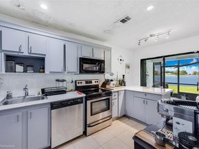 400 NW 103rd Ter, Pembroke Pines FL 33026