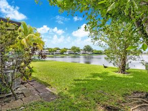 400 NW 103rd Ter, Pembroke Pines FL 33026