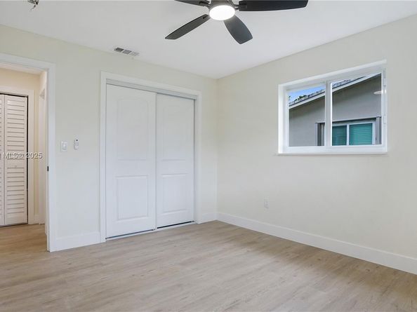 2510 N Pine Island Rd, Sunrise FL 33322