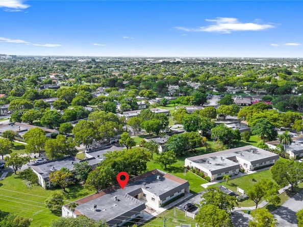 16805 SW 113th Ave V41443, Miami FL 33157