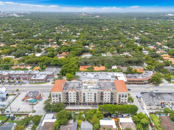 5271 SW 8th St 207, Miami FL 33134