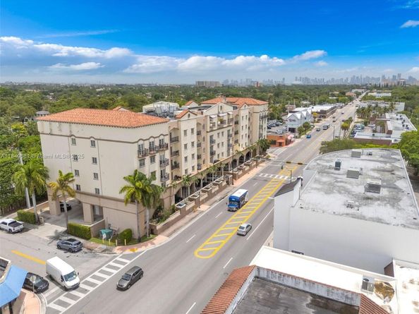 5271 SW 8th St 207, Miami FL 33134