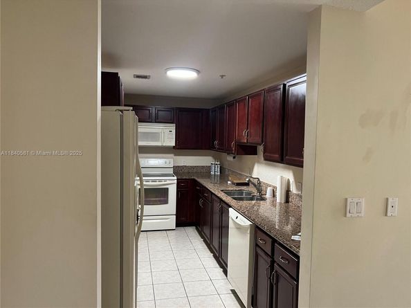 5271 SW 8th St 207, Miami FL 33134