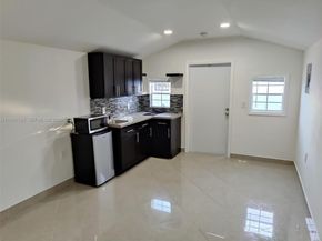 10601 SW 173rd St, Miami FL 33157