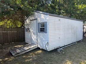 10601 SW 173rd St, Miami FL 33157