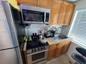 10601 SW 173rd St, Miami FL 33157