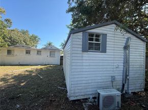 10601 SW 173rd St, Miami FL 33157