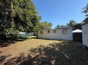10601 SW 173rd St, Miami FL 33157