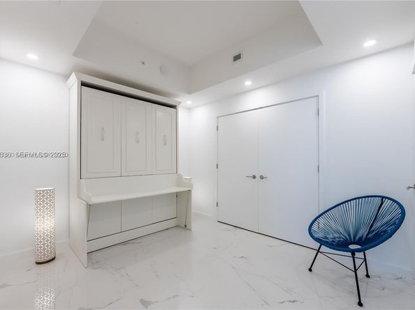 851 NE 1st Ave 3308, Miami FL 33132