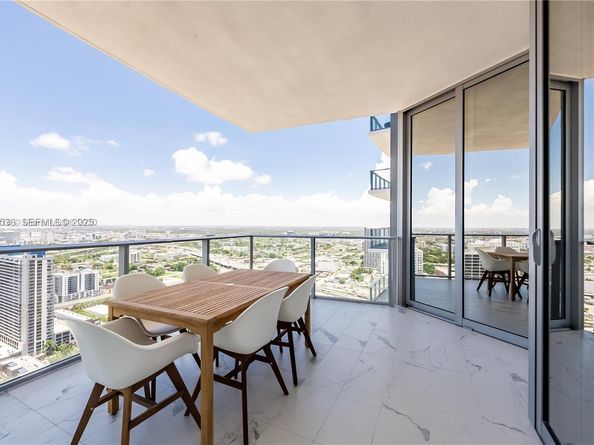 851 NE 1st Ave 3308, Miami FL 33132