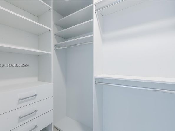 851 NE 1st Ave 3308, Miami FL 33132