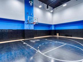 851 NE 1st Ave 3308, Miami FL 33132