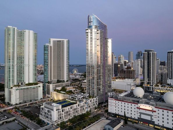 851 NE 1st Ave 3308, Miami FL 33132