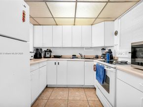 6600 W 2nd Ct 24, Hialeah FL 33012